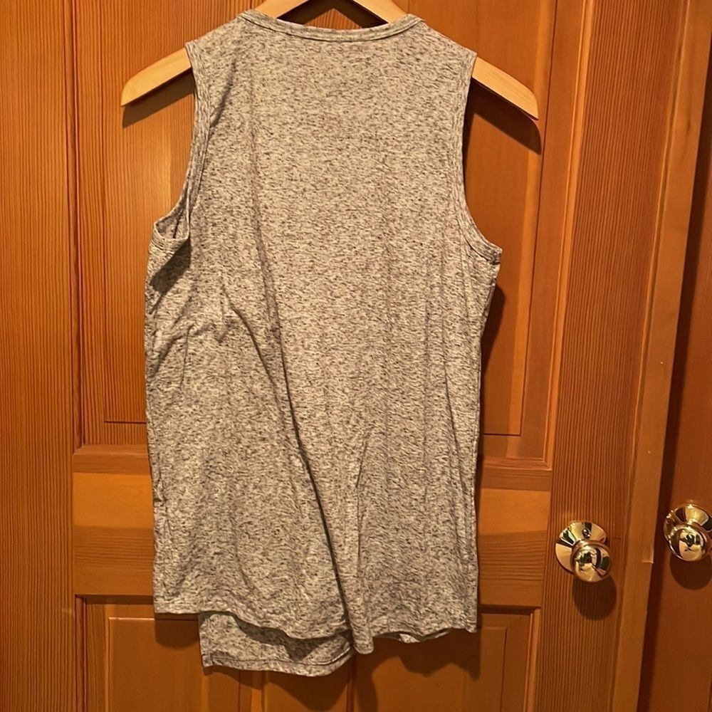 Athleta woman’s grey tank top - Picture 6 of 9